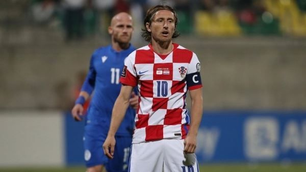 Хорватии не помешал незабитый пенальти Модрича, у Словении — новая звезда, Мюллер принес победу Германии