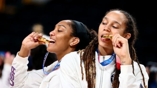 Баскетболистки сборной США в седьмой раз подряд завоевали золото Игр